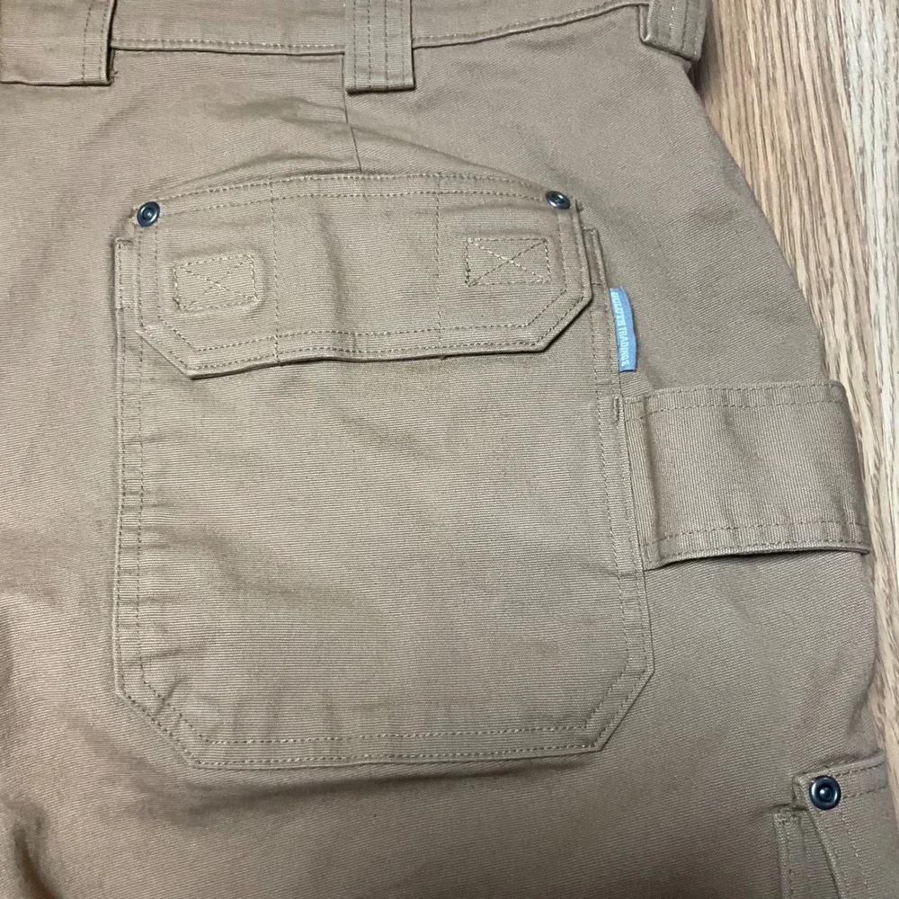 Duluth Trading Co Flex Fire Hose Relaxed Fit Cargo Shorts Mens 44 Khaki Tan 0307